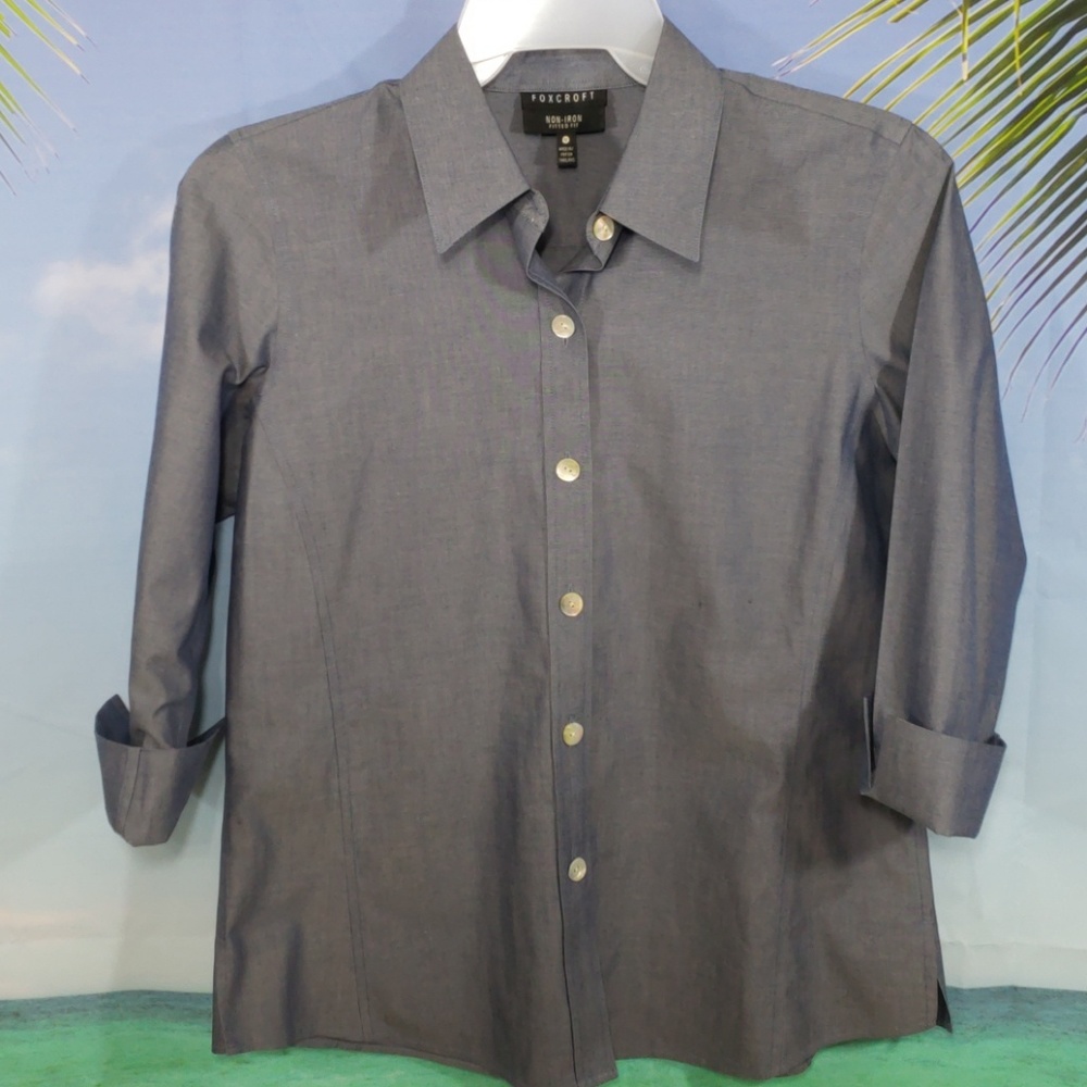 Foxcroft Women's Button Down Size 12 Blue
